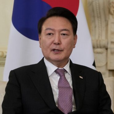 South Korean agency receives new warrant to detain impeached President Yoon