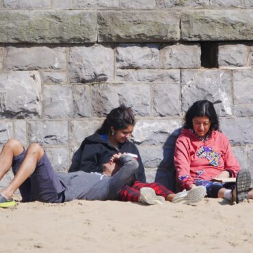 A dry and pleasant Easter Sunday for much of the UK will be followed by rain