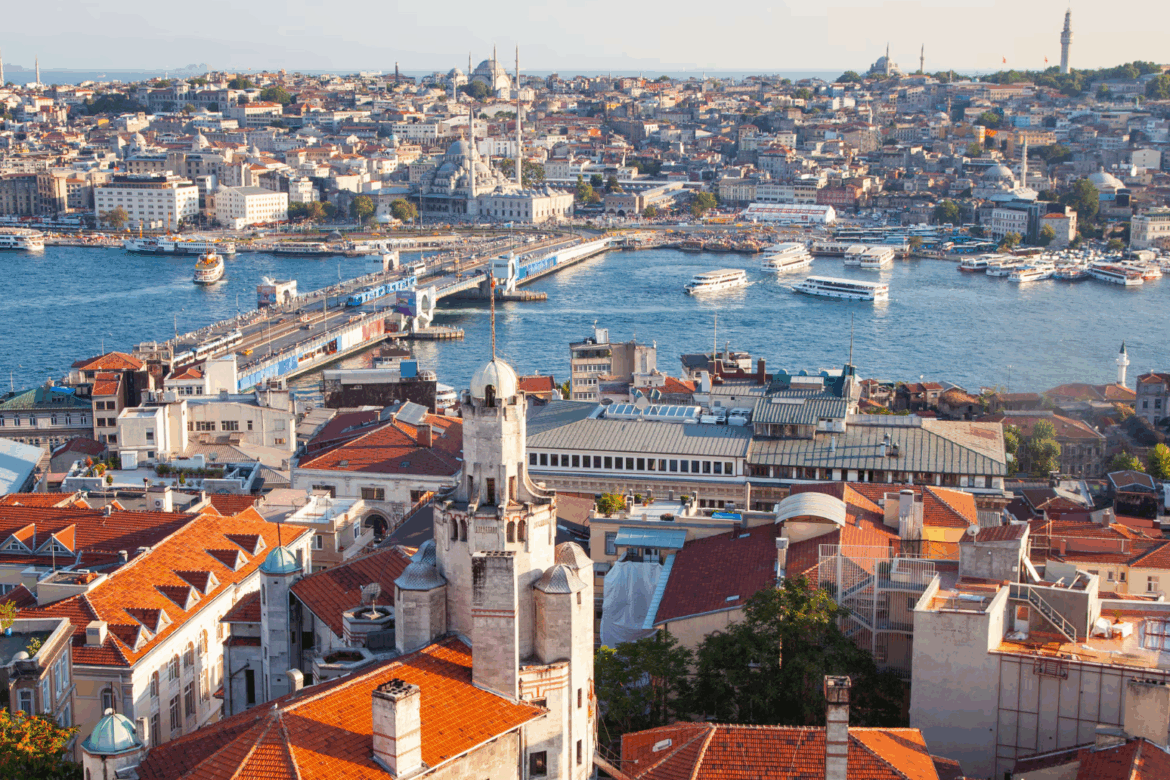 Earthquake in the Sea of Marmara shakes Istanbul