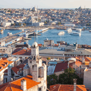 Earthquake in the Sea of Marmara shakes Istanbul