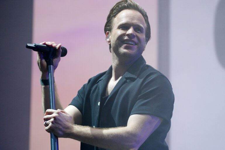 Olly Murs cancels two UK tour dates after contracting respiratory infection