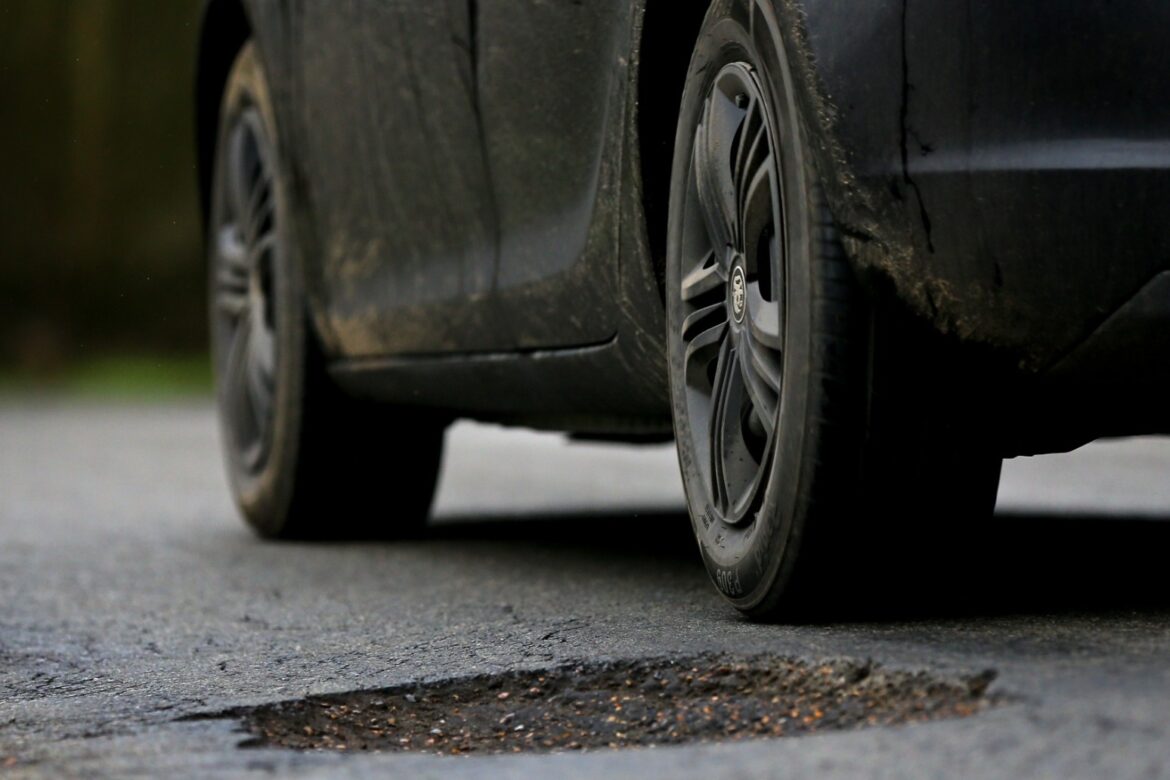 Pothole breakdowns up by nearly a fifth in 12 months