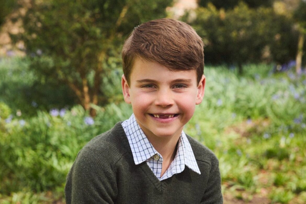 Prince Louis shows off missing front teeth in new photo to mark seventh birthday