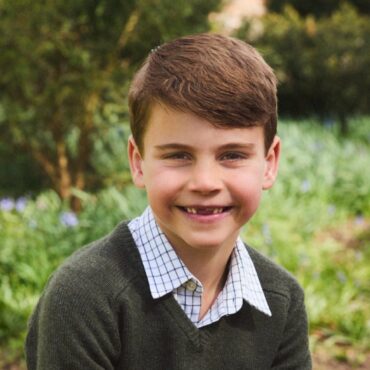 Prince Louis shows off missing front teeth in new photo to mark seventh birthday