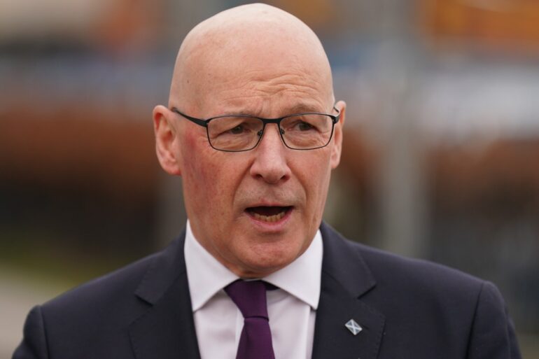Swinney willing to debate Farage ahead of by election