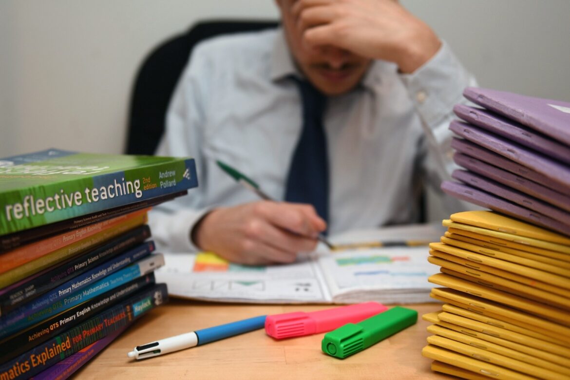 Teachers to get permanent contract after one year