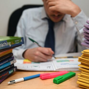 Teachers to get permanent contract after one year