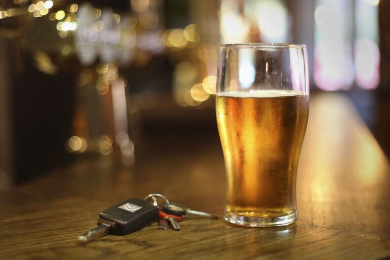 Weight loss jabs could help cut alcohol consumption study suggests